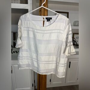 Liz Claiborne White Textured Top